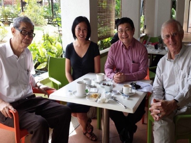 Professor-Milner-with-the-late-Professor-Lee-Poh-Ping,-Dr-Alice-Ba-and-and-Professor-Kuik-Cheng-Chwee-in-2015.jpg