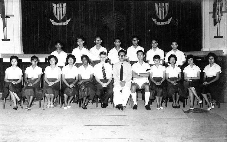 Sebagai-seorang-pelajar-dalam-Lower-Sixth-(Arts)-S-A-H-C-1960.jpg