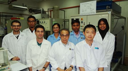2013-With-postgraduate-students-at-Chemical-Engineering-Dept-UM-1.JPG