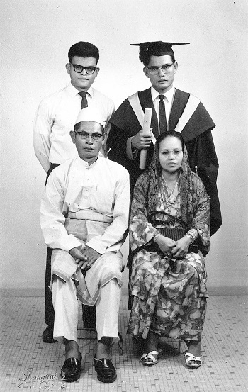 With-parents-and-brother-on-graduation-from-UM.jpg