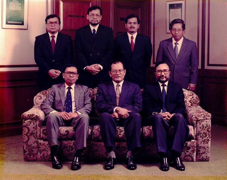 Management-Committee-Bank-Islam-Malaysia-Berhad-1987.jpg